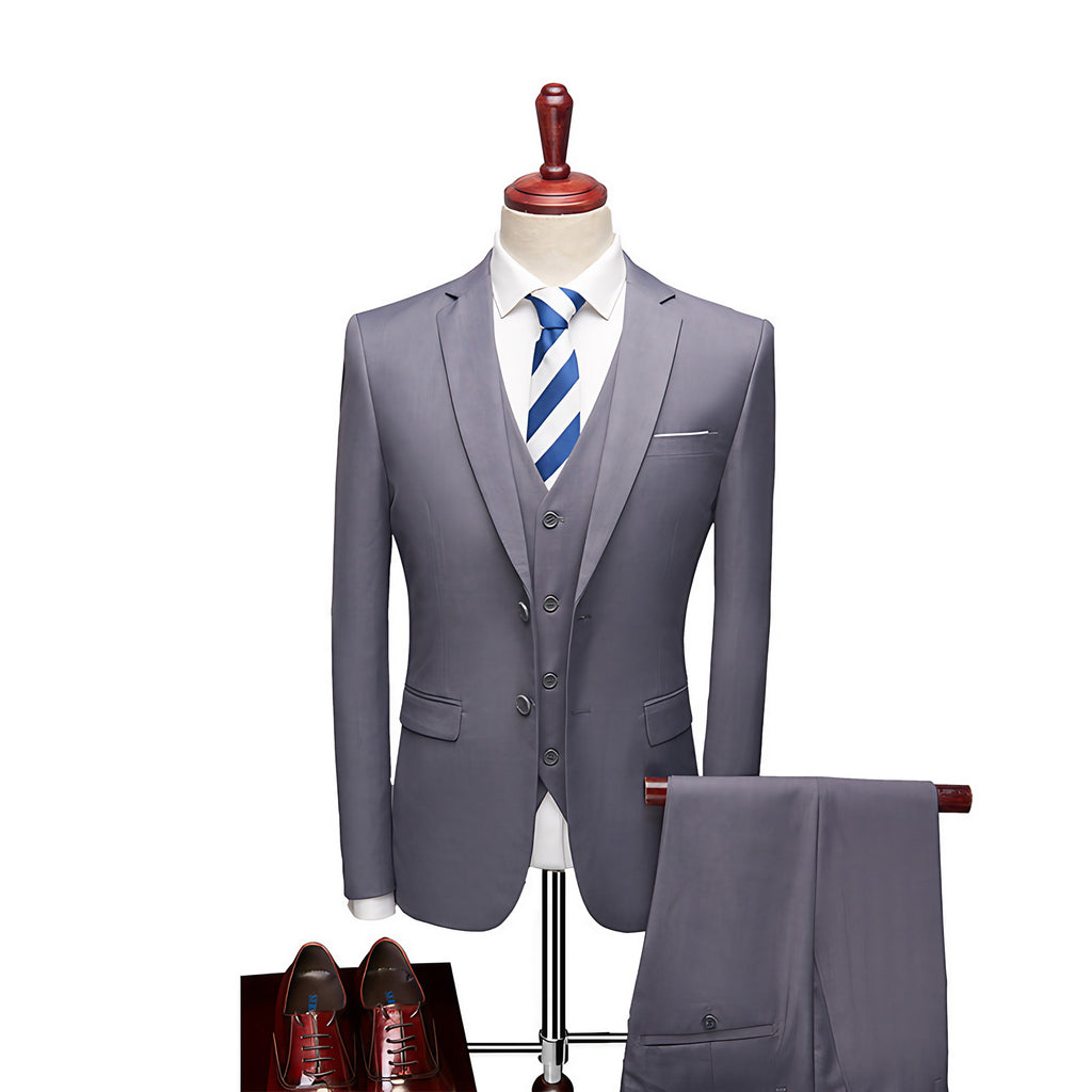Costume 3 pièces homme, veste, gilet et pantalon, coupe ajustée, gris