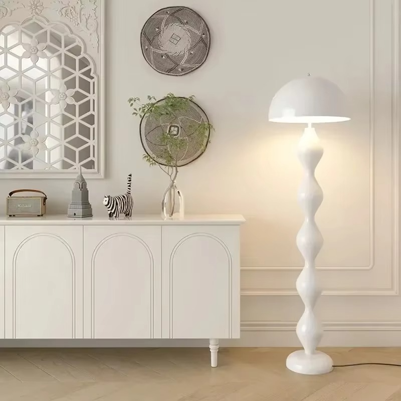 Lampadaire en métal style scandinave, 150 cm, cinq coloris, blanc