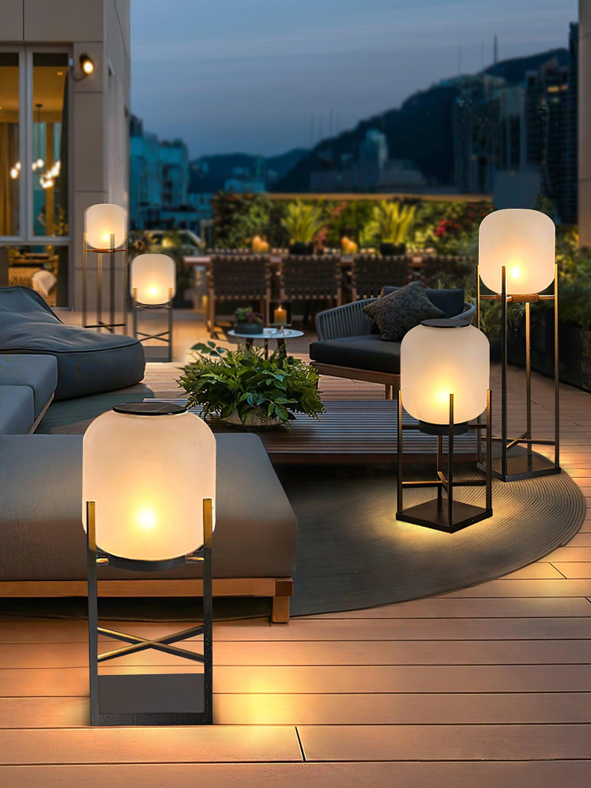Lampadaire d'extérieur solaire ou filaire, acier et verre, IP65