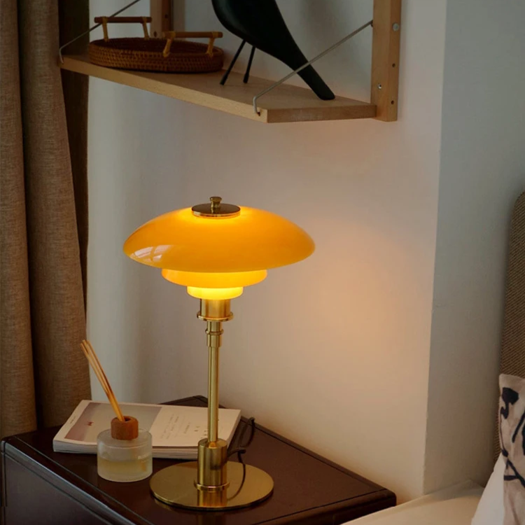 Lampe de table scandinave LED à variateur, quatre coloris
