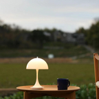 Lampe de table LED rechargeable en métal et verre, intensité réglable