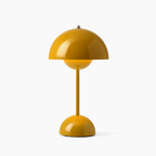 Lampe de table LED sans fil esprit années 60, huit coloris