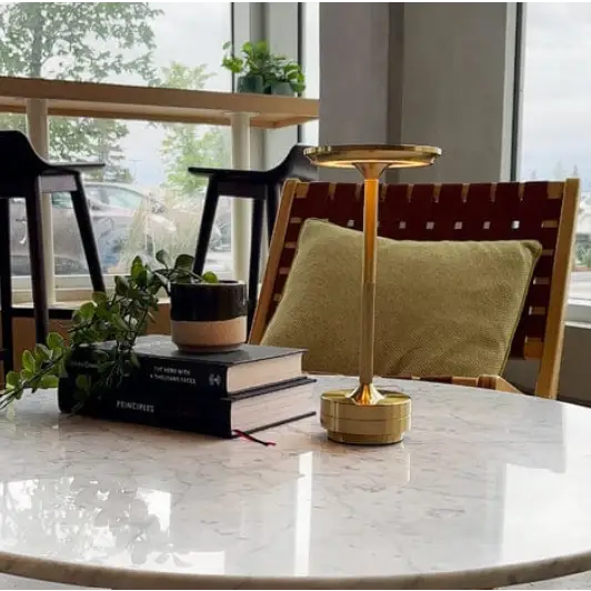 Lampe de table sans fil tactile dorée, étanche IP66