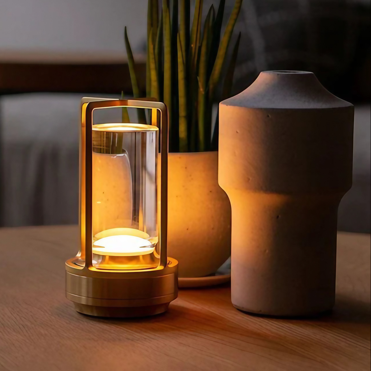 Petite lampe sans fil en aluminium, 17,5 cm, doré, argenté ou noir
