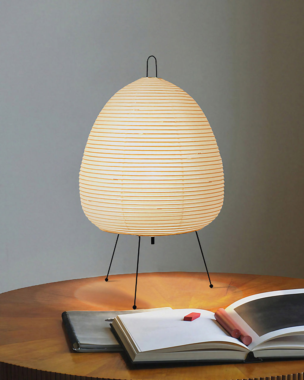 Lampe lanterne en papier de riz sur trépied en métal, 43 cm