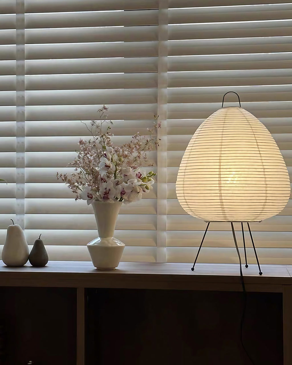 Lampe lanterne en papier de riz sur trépied en métal, 43 cm