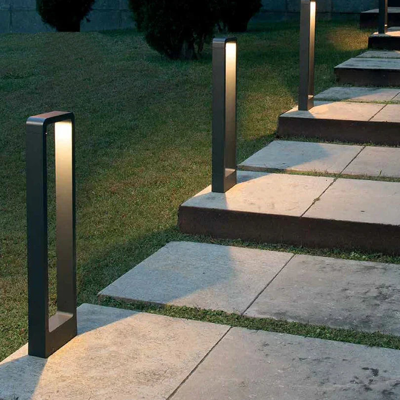 Borne lumineuse LED de jardin noire, 30 ou 60 cm de haut, noir