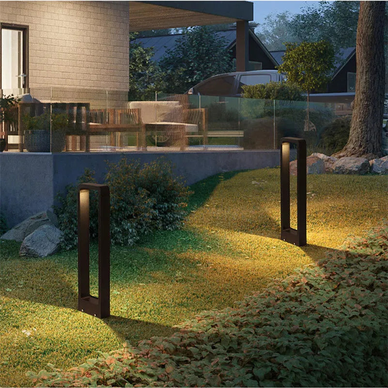 Borne lumineuse LED de jardin noire, 30 ou 60 cm de haut