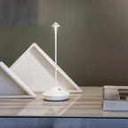 Lampe LED étanche à intensité réglable, sur batterie, quatre coloris, blanc
