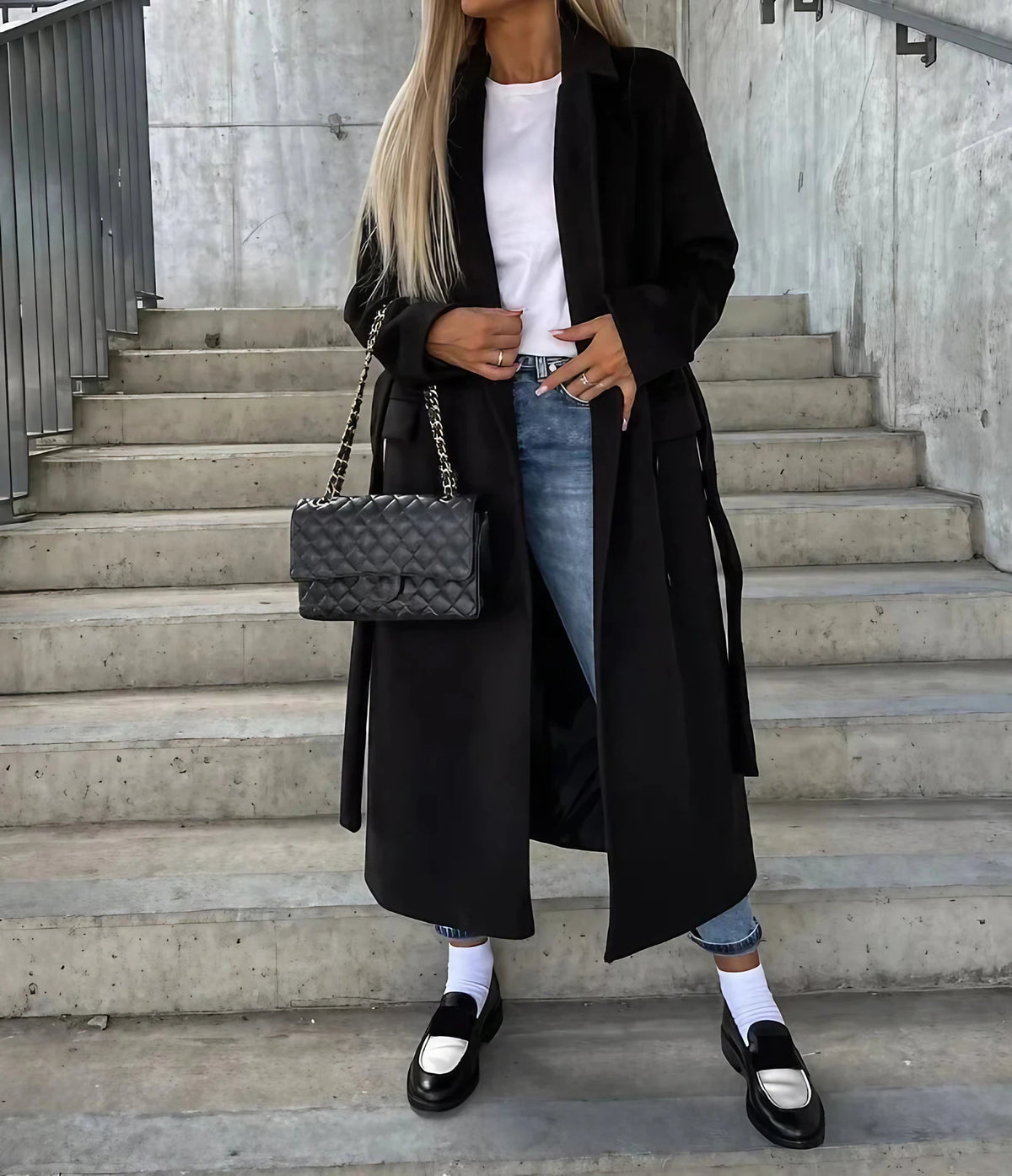 Manteau croisé femme à double boutonnage et col à revers, noir