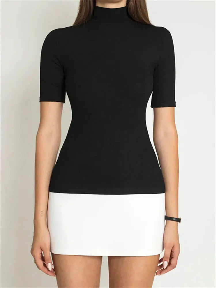 Mini robe noire ajustée femme à manches longues