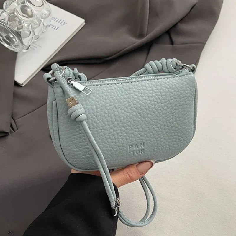 Mini sac à main femme en similicuir grainé, anse à nœud, bleu clair