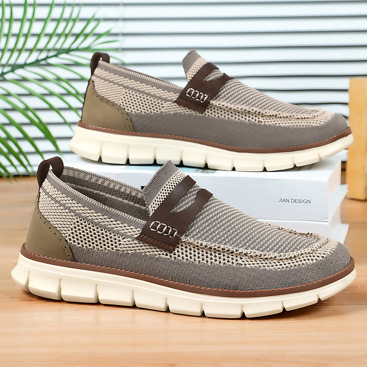 Mocassins homme sans lacets, semelle souple rainurée, bleu ou beige, beige