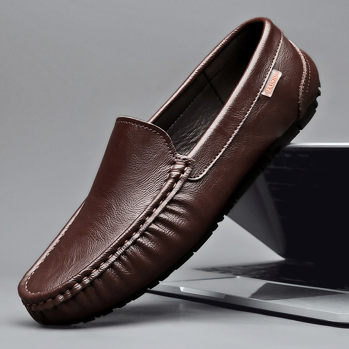 Mocassins homme à enfiler, noir ou brun, du 39 au 47, brun