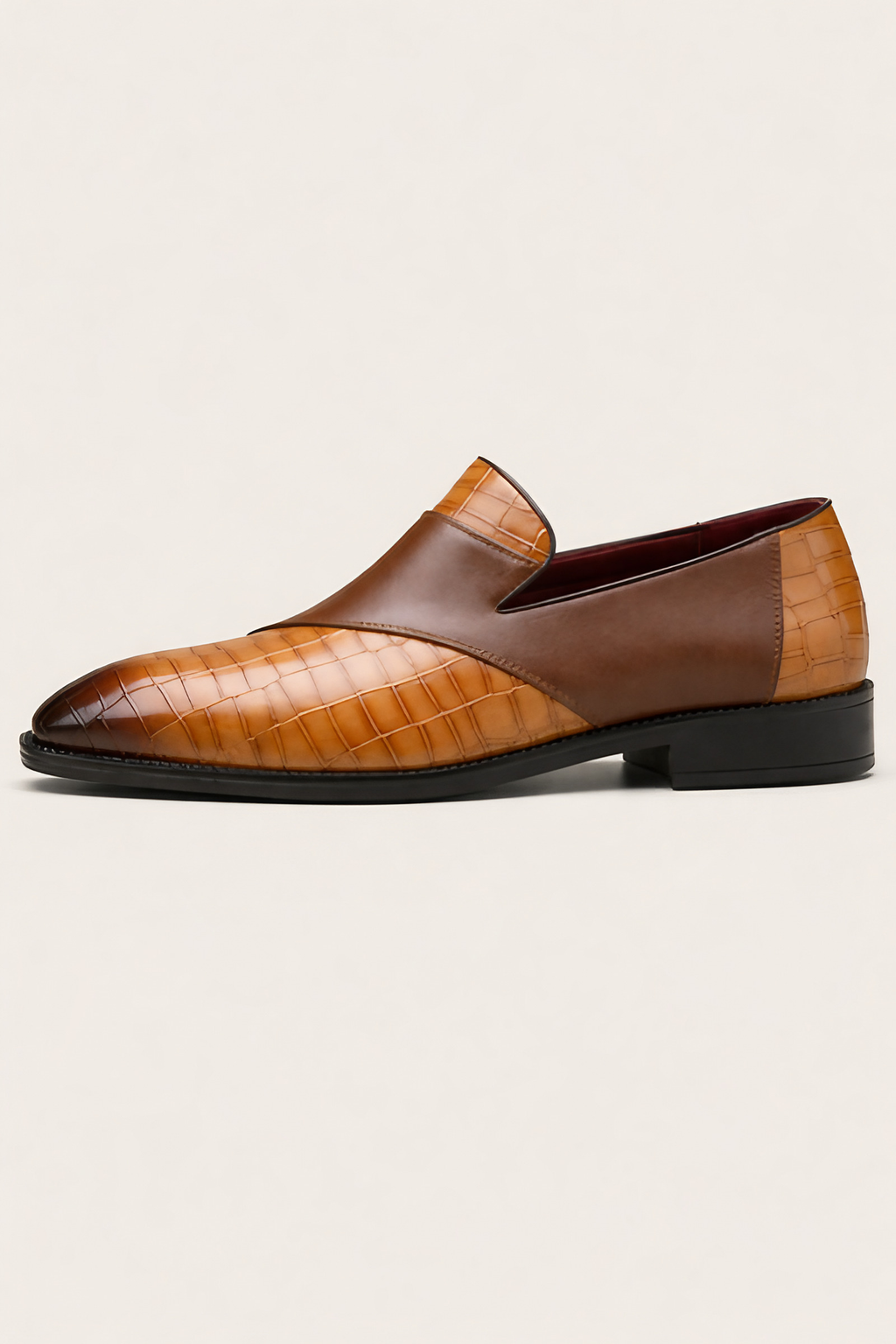 Mocassins homme habillés, finition lisse et gaufrée, sans lacets