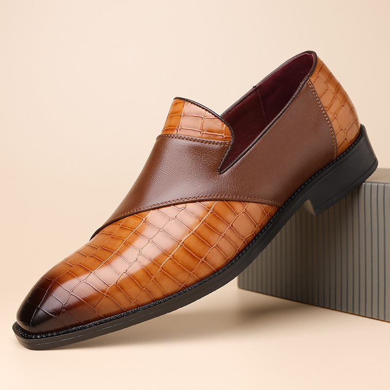 Mocassins homme habillés, finition lisse et gaufrée, sans lacets, café