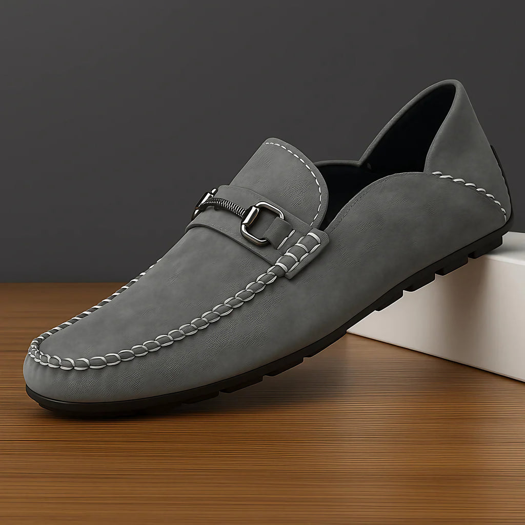 Mocassins homme à enfiler, ornement métallique, du 38 au 42, gris