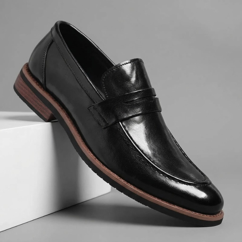 Mocassins homme classiques à bride décorative, marron ou noir, noir