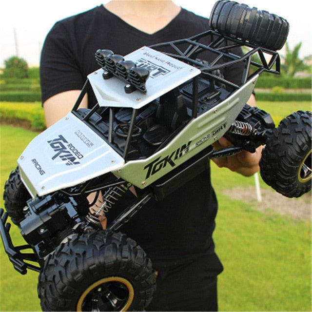 Voiture télécommandée tout-terrain 4x4, échelle 1/10, argenté