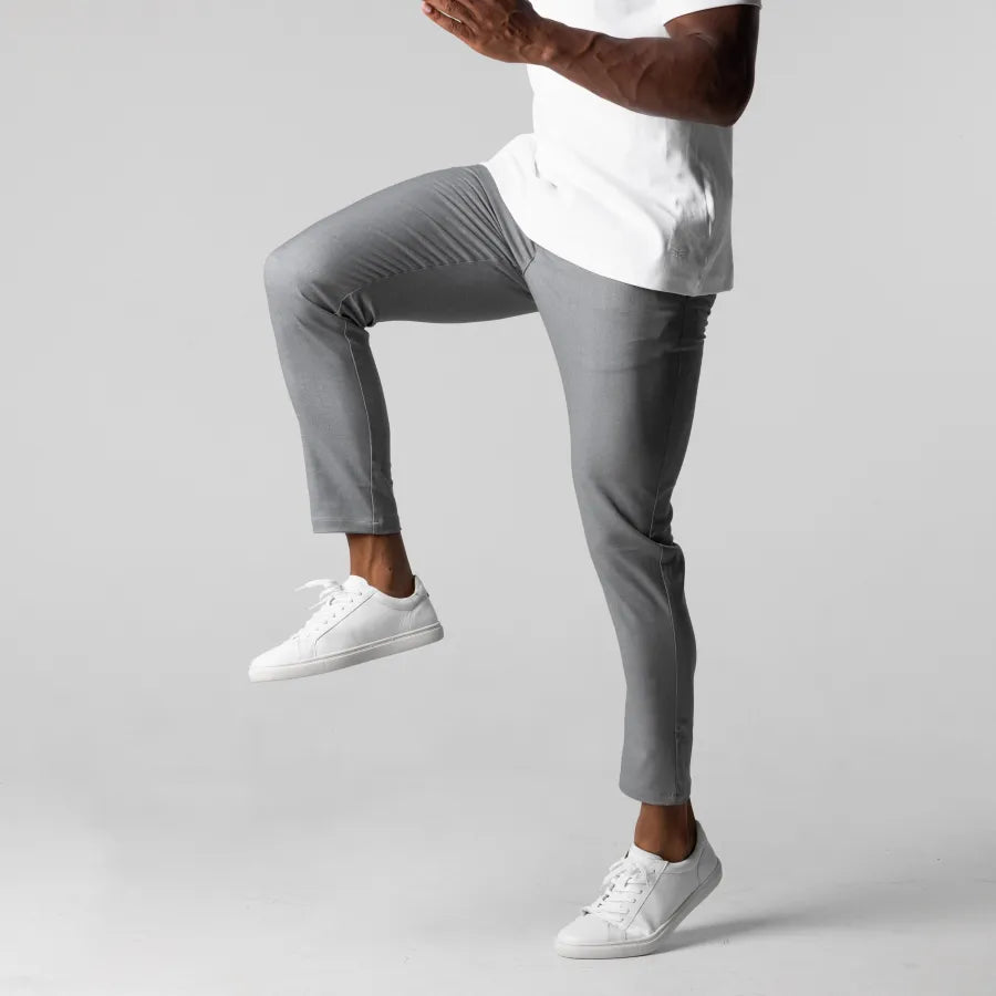 Pantalon court homme coupe slim, gris ou bleu marine