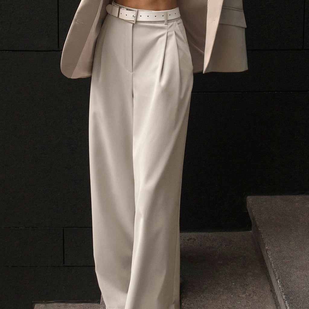 Pantalon tailleur femme taille haute, jambe large, à pinces