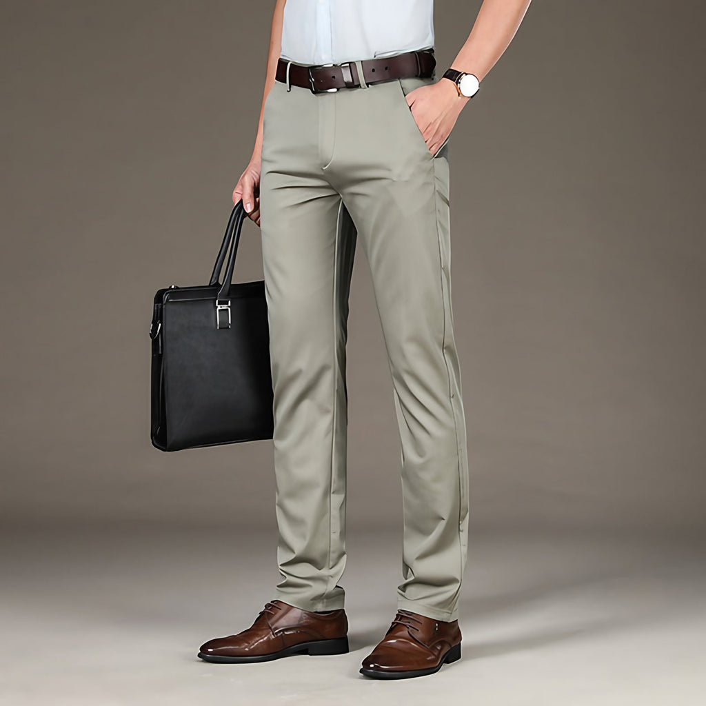 Pantalon habillé homme coupe droite, trois coloris, du 28 au 40, vert clair