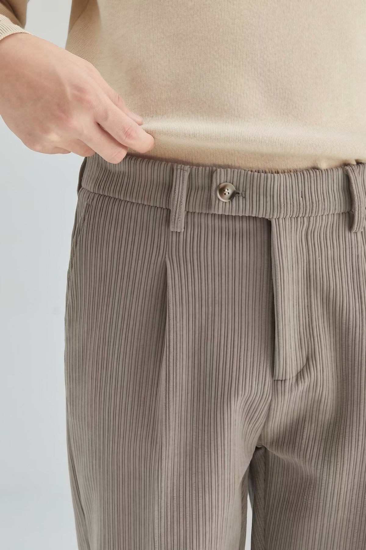 Pantalon homme coupe droite en tissu texturé, trois coloris
