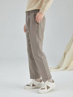 Pantalon homme coupe droite en tissu texturé, trois coloris, gris