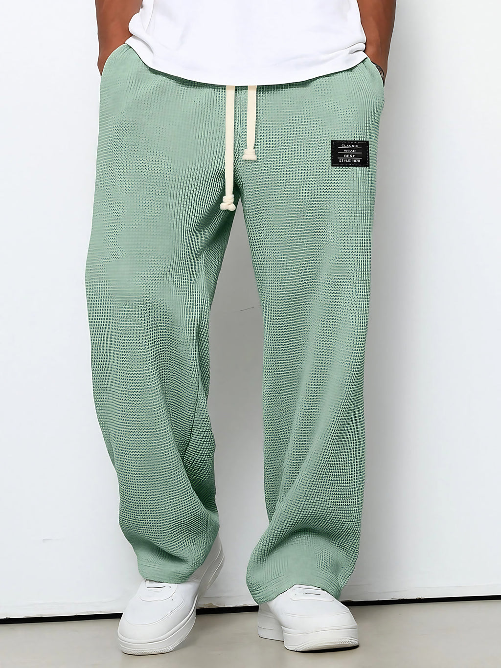Pantalon homme texture gaufrée, coupe droite, dix coloris, vert