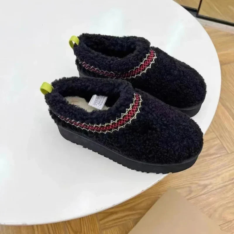 Pantoufles en laine mixtes à motifs brodés, semelle antidérapante, noir