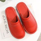 Pantoufles femme légères à inserts souples, six coloris, rouge