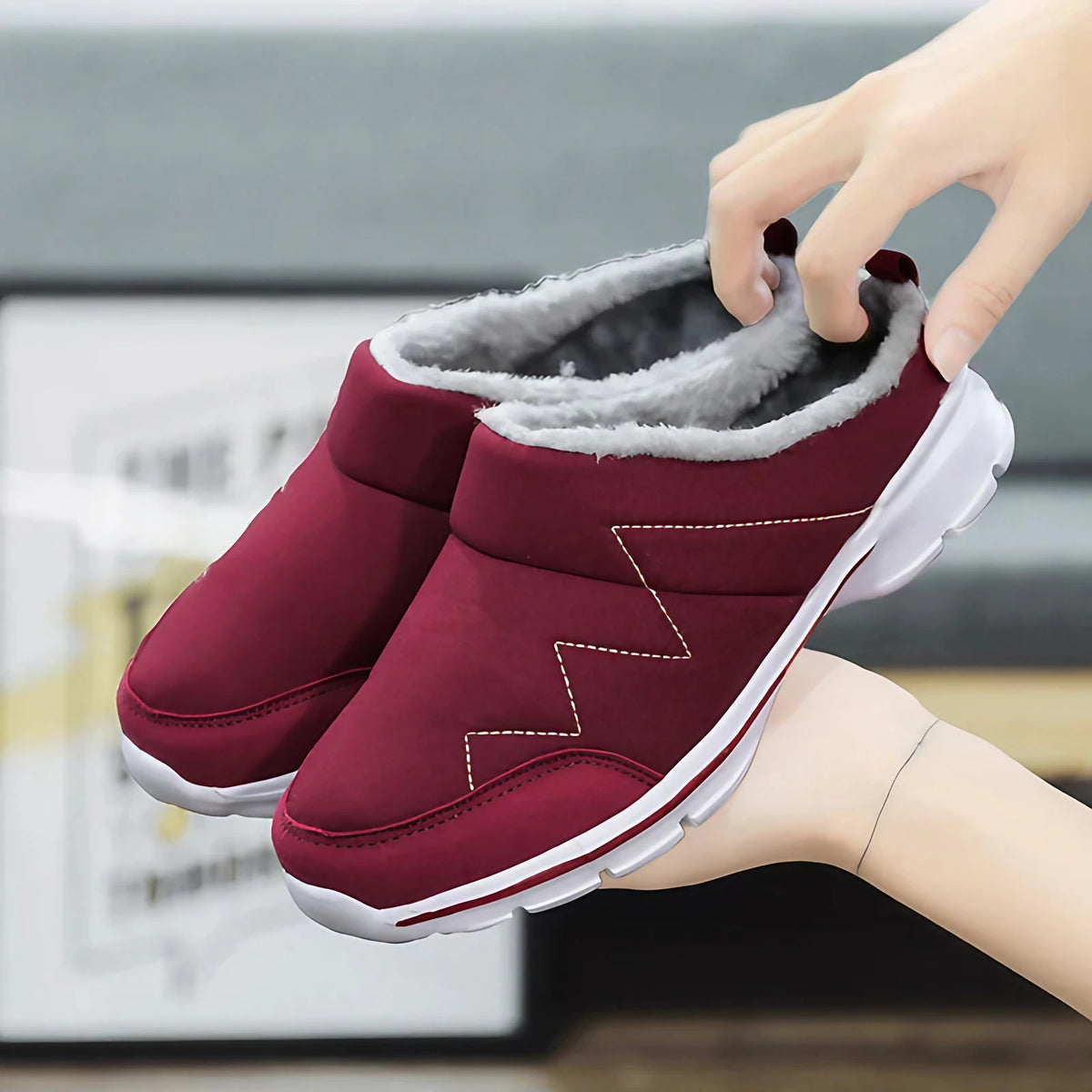 Chaussons mixtes en peluche, semelle antidérapante, du 36 au 48, rouge