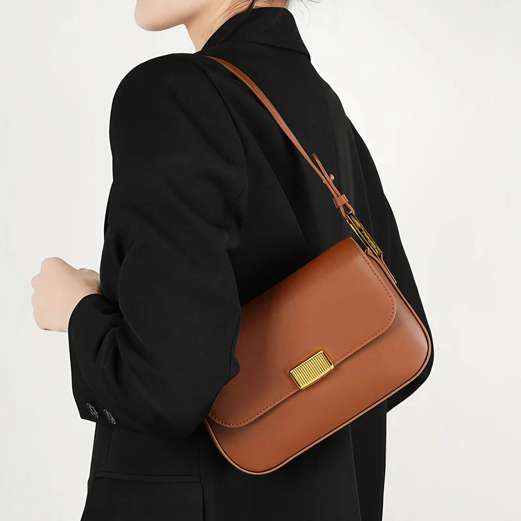 Sac à rabat femme à deux sangles, pièce dorée, 20 x 14 cm