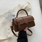 Petit sac bandoulière femme en similicuir à rabat aimanté, marron