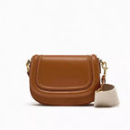 Petit sac besace femme à rabat surpiqué, deux sangles, camel