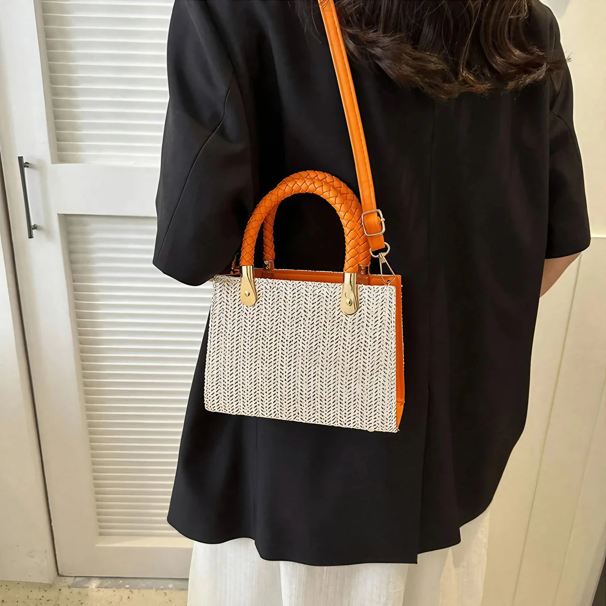 Petit sac en paille tressée femme, bandoulière amovible