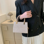 Petit sac en paille tressée femme, bandoulière amovible
