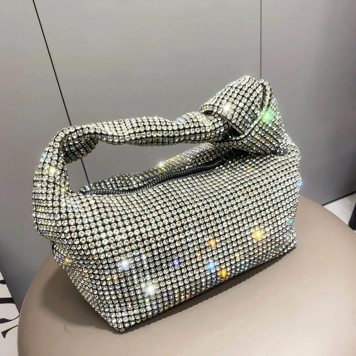 Petit sac de soirée femme à strass, anse à nœud