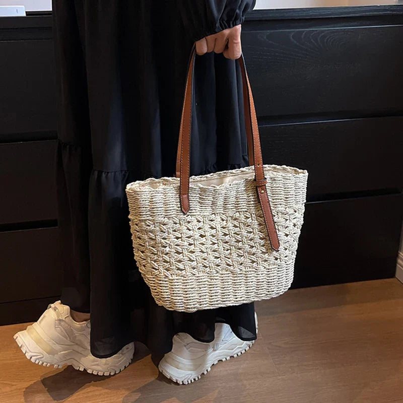 Petit sac en paille tressée femme, fermeture zip, 20 x 17 cm