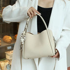 Petit sac à main femme en cuir grainé, 21 x 19 cm, bandoulière