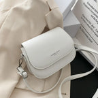 Petit sac bandoulière fille et femme à rabat, similicuir, 17 x 13 cm, blanc