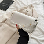 Petit sac femme à rabat aimanté en similicuir lisse, 21 x 12 cm, blanc