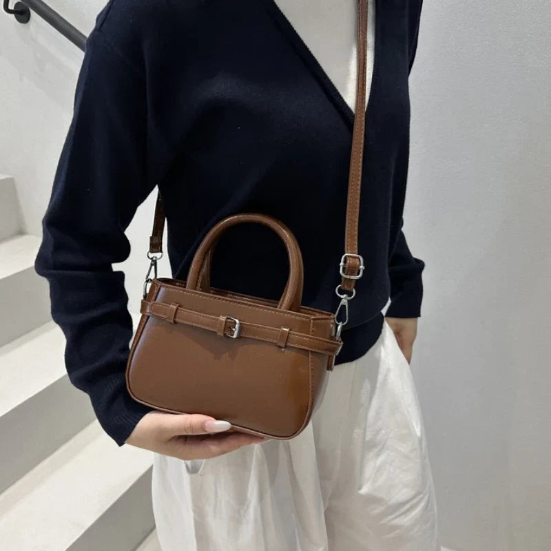 Petit sac à main carré femme, anse courte et sangle longue