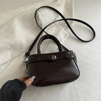 Petit sac à main carré femme, anse courte et sangle longue, noir