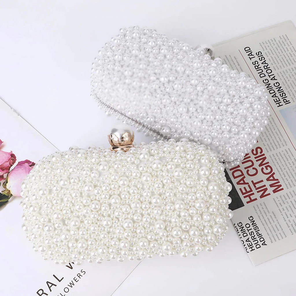 Pochette minaudière à perles nacrées, chaîne amovible