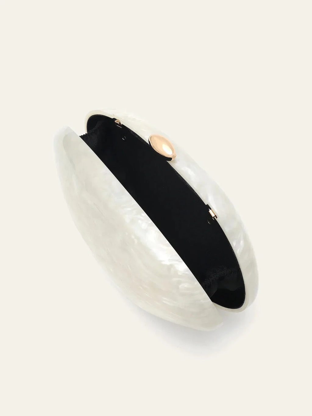 Pochette de cérémonie femme forme arrondie, chaîne dorée