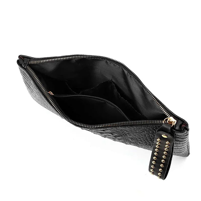 Pochette de soirée noire femme à dragonne, 27 x 17 cm