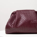 Pochette bordeaux femme en similicuir tressé, finition mate