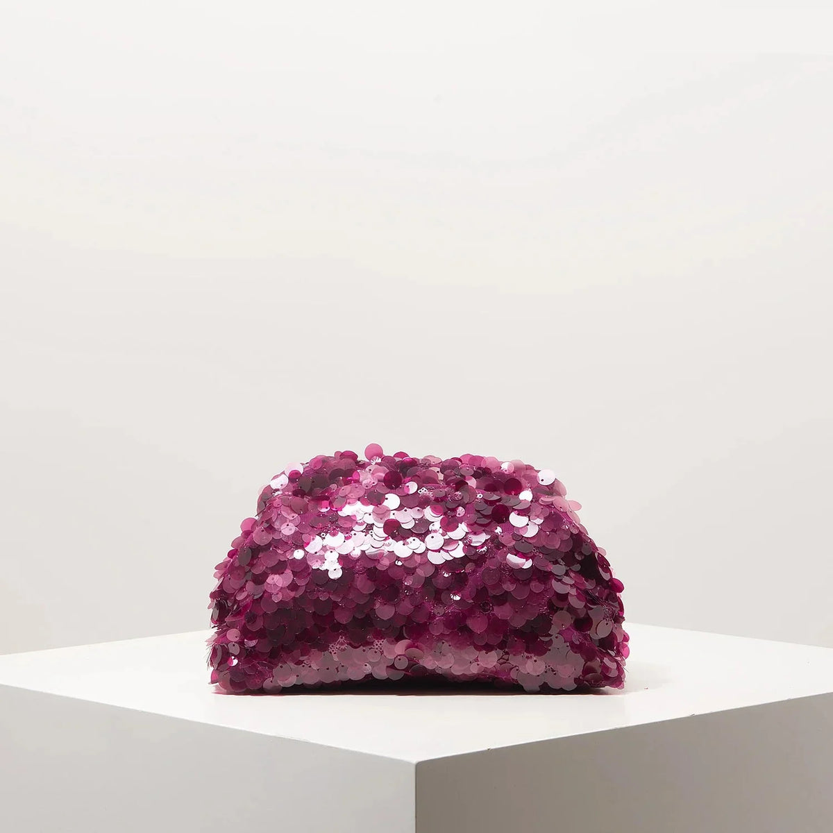 Pochette de soirée femme à sequins, fermoir métallique, prune