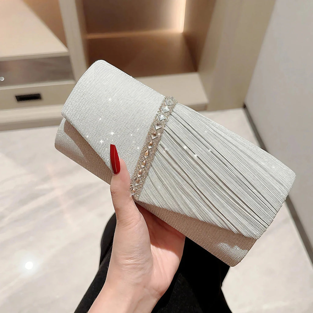 Pochette de soirée femme scintillante, à strass ou argentée